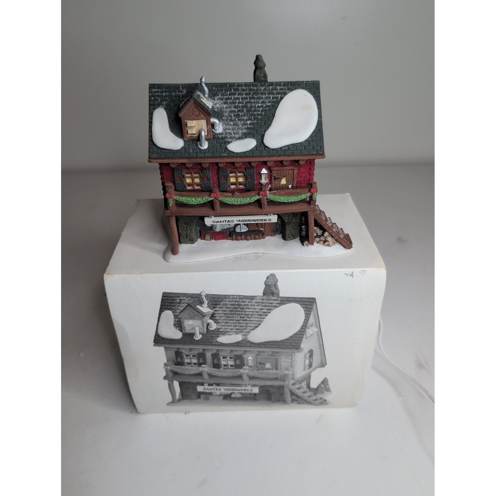 Dept. 56 Santa's Woodworks North Pole Heritage Village Christmas 5628-6 Has Box